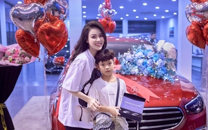 Sao Việt làm mẹ đơn thân: Lương Thu Trang tậu xế hộp tiền tỷ, Hòa Minzy xây biệt thự báo hiếu bố mẹ