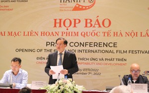 Mr. Joh Gunshik, đạo diễn Bùi Thạc Chuyên, Lương Đình Dũng làm giám khảo LHP Quốc tế Hà Nội 2022 