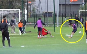 Quang Hải ghi 3 bàn thắng và lập hat-trick kiến tạo ở Pau FC