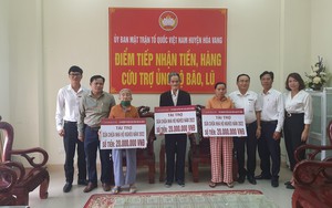 Agribank Chi nhánh huyện Hòa Vang - Nam Đà Nẵng trao kinh phí hỗ trợ sửa chữa nhà ở cho hộ nghèo