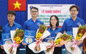 Bác sĩ trẻ tình nguyện tiên phong ra xã đảo