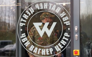 Quan chức khu vực Ukraine tuyên bố tấn công khách sạn nơi nhóm Wagner đang ở