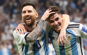 Messi và Alvarez "tung hứng" trên hành trình cùng Argentina vào chung kết World Cup 2022