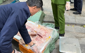 Hà Nội: Tạm giữ gần 2 tấn nầm lợn và tràng trứng gà không rõ nguồn gốc