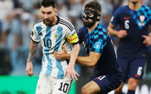 Vì sao 1 kèm 1 với Messi là thất sách, Pháp không nên áp dụng?