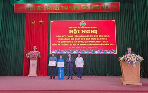 Hội Nông dân huyện Võ Nhai của tỉnh Thái Nguyên khen thưởng nhiều tập thể, cá nhân