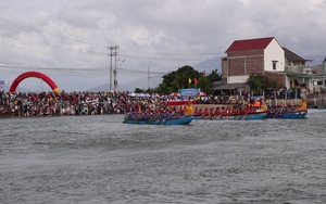 Sôi nổi giải đua thuyền rồng tại Đầm Nại, Ninh Thuận