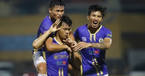 CLB CAHN tiếp tục “hút máu” Hà Nội FC: "Cuỗm" liền 2 ngôi sao?