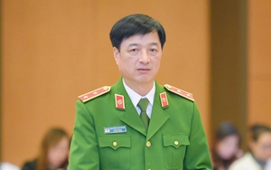 Thứ trưởng Bộ Công an Nguyễn Duy Ngọc: Còn thách thức khi chuẩn bị xoá bỏ sổ hộ khẩu giấy