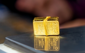 Giá vàng hôm nay 25/12: Tuần tăng giá, vàng duy trì sát ngưỡng 1.800 USD/ounce 