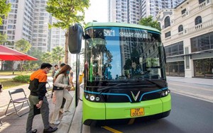 Xe buýt “xanh”: Mục tiêu đầy thách thức