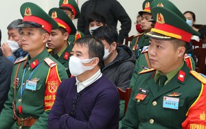 Vụ buôn lậu xăng dầu: Vì sao cựu đại tá Nguyễn Thế Anh không còn kêu oan tội nhận hối lộ?