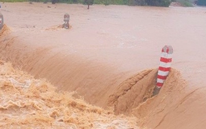 TT-Huế: Tìm kiếm nam thanh niên và học sinh lớp 6 mất tích nghi do lũ cuốn trôi 