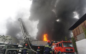 Đà Nẵng: Cháy lớn tại khu công nghiệp, nhiều tài sản bị thiêu rụi 