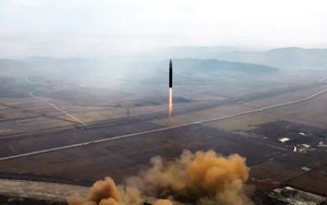 Triều Tiên phóng 3 tên lửa đạn đạo vào ngày cuối năm