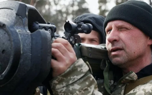 Ukraine nói Nga đổi chiến thuật tấn công ở chiến trường khốc liệt Bakhmut nhưng vẫn thiệt hại nặng