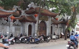 Độc đáo ngôi chùa cổ gắn liền với sự tích "vua cõng phật" ở Hà Nội