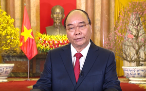 Chủ tịch nước: Trong giờ phút chào đón năm mới có những người con Việt Nam đang ở tuyến đầu chống dịch