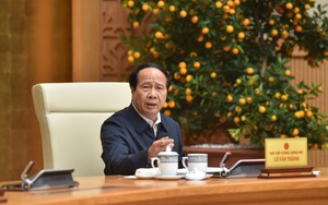 Phó Thủ tướng Lê Văn Thành chỉ đạo tình trạng cây xăng đóng cửa: Xử lý nghiêm nếu găm hàng trục lợi