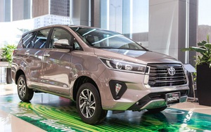 Giá xe 7 chỗ Toyota Innova 2022 giảm sâu để xả hàng chờ Avanza Premio, Veloz Cross &quot;thế chân&quot;