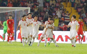 Clip: U23 Việt Nam trút “mưa bàn thắng” vào lưới U23 Singapore