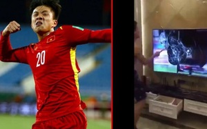 SỐC: Đội nhà thua ĐT Việt Nam, fan Trung Quốc lấy búa đập nát tivi