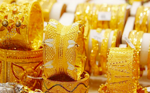 Giá vàng hôm nay 23/2: Tiếp tục tăng cao, vàng SJC vượt đỉnh lịch sử, tiến sát 64 triệu đồng