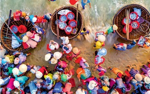 Chợ Việt xưa nay: Chợ cá làng biển Kim Đôi