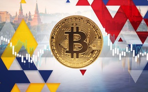 Giao dịch tiền điện tử Bitcoin tăng vọt khi các lệnh trừng phạt tấn công tiền tệ của Nga