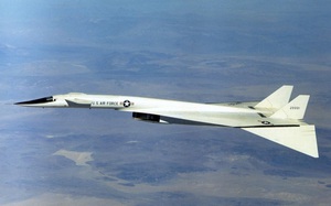 Siêu máy bay ném bom XB-70 Valkyrie của Mỹ: Đắt gấp 3 lần tàu sân bay 