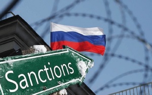 Phương Tây quay cuồng trừng phạt, vì sao Nga chưa trả đũa?