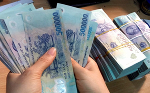 Giới đầu tư tài chính dự báo Việt Nam có thể nâng lãi suất từ quý IV/2022 theo hướng thắt chặt tiền tệ