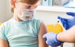 Dự kiến tiêm vaccine Covid-19 cho trẻ 5-11 tuổi trong tháng 4: Tại sao trẻ bệnh nhẹ vẫn nên tiêm?