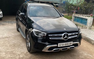 Mercedes-Benz GLC200 4Matic biển ngũ quý 8 rao bán giá ngỡ ngàng