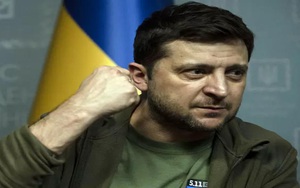 Có tin Tổng thống Ukraine Zelensky đang "trốn" trong Đại sứ quán Mỹ ở Ba Lan