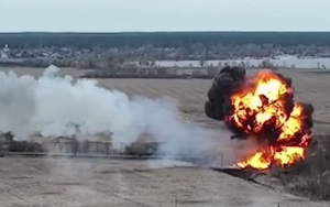 NÓNG: Video Ukraine dùng tên lửa Mỹ bắn trực thăng Nga bốc cháy thành than