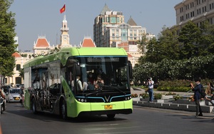 VinBus khai trương tuyến buýt điện đầu tiên kết nối mạng lưới vận tải công cộng TP.HCM