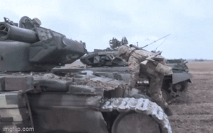 Nga trưng loạt "chiến lợi phẩm" xe tăng T-64 tại tỉnh Chernihiv