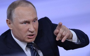 NÓNG: Điện Kremlin &quot;nổi đóa&quot; vì phương Tây trừng phạt các con gái TT Putin