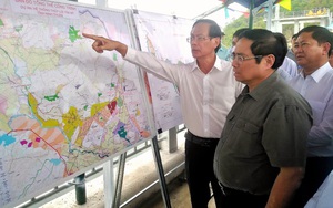 Thủ tướng Phạm Minh Chính đề nghị Ninh Thuận tận dụng Sông Cái nuôi thủy sản, làm điện mặt trời, làm du lịch