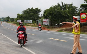 Bình Thuận: Hàng trăm nông dân đi học cách tuyên truyền về an toàn giao thông 