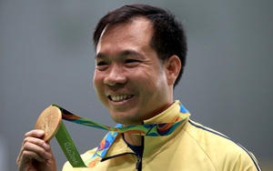 HCV Olympic Hoàng Xuân Vinh châm đuốc SEA Games 31: "Càng đến gần tôi càng nhớ"