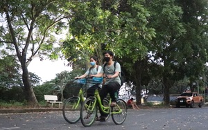 Được mượn xe đạp miễn phí, sinh viên TP.HCM hào hứng với những dự án bảo vệ môi trường