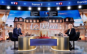 Bầu cử tổng thống Pháp: Ông Macron &quot;tấn công&quot; vào mối quan hệ giữa bà Le Pen và Nga