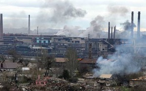 Nóng: Nga kiểm soát hoàn toàn Mariupol, phong tỏa pháo đài cuối cùng Azovstal của Ukraine không để &quot;con ruồi nào lọt qua&quot;
