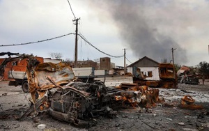 Tình hình Mariupol mới nhất: Ukraine kêu gọi sơ tán khẩn cấp ở thành trì Azovstal 