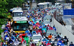 Đề án dừng xe máy, thu phí ô tô: Hạ tầng, giao thông công cộng phải được xem là yếu tố "sống còn"