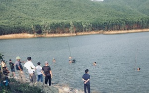 Nghệ An: 6 học sinh xuống hồ tắm, 4 em bị đuối nước tử vong