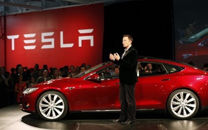 Doanh số xe điện Tesla tăng vọt, tỷ phú Elon Musk đã &quot;chèo lái&quot; thế nào?