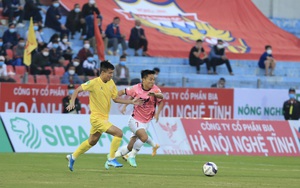 Cúp Quốc gia - BaF Meat 2022: Quảng Nam nhận 2 thẻ đỏ "lạ" sau trận thắng B.Bình Dương